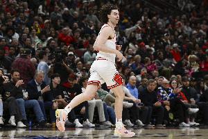 多点开花但没赢！公牛8人主要轮换 有7人得分上双