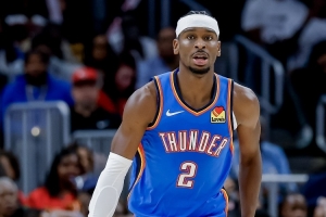 稳如磐石！亚历山大赛季场均33.1分5板6.6助1断1.4帽 雷霆8胜0负